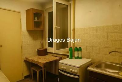 Sala Palatului // vedere spate // balcon - 5