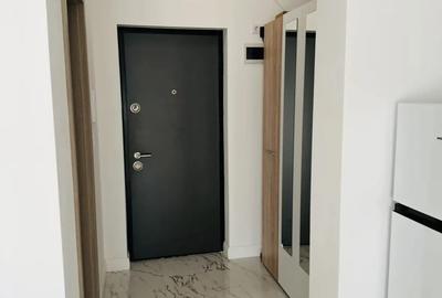 Proprietar, vand apartament cu 1 camera, Et.1 Esso-Giroc, la 2 minute de Esso, Profi, sta?ia E3 - 6