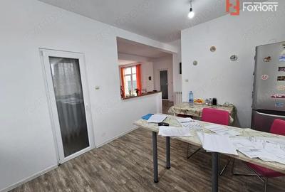 Casă cu 7 camere cu Teren 921 Mp în Șofronea - 13