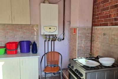 Casă cu 6 camere cu Teren 715 Mp în Fratelia