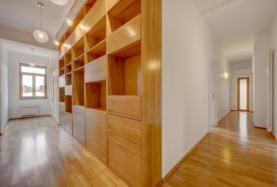 Apartament cu 4 camere decomandat, mobilat în P-ța Sfântul Ștefan - 30