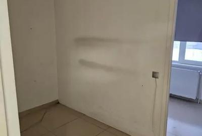 Apartament cu 4 camere decomandat în Apărătorii Patriei - 4
