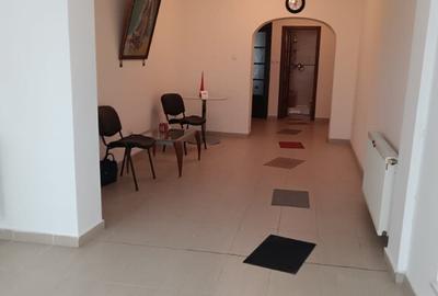 Central, spatiu comercial 90mp - 2