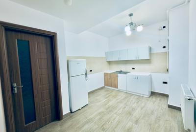 Apartament cu 3 camere de inchiriat in zona Tractorul la Isaran nemobilat,parter - 2