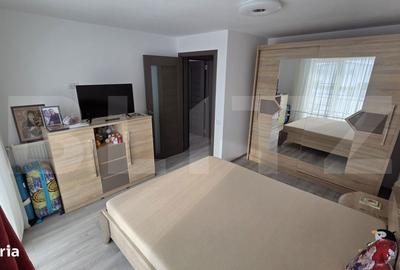 Casă cu 4 camere cu Teren 200 Mp în Cetate
