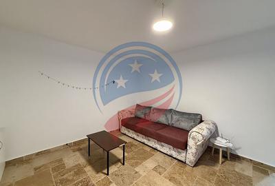 Apartament cu 3 camere semidecomandat în 1 Mai - 2