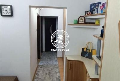 Apartament cu 3 camere decomandat în Alexandru cel Bun - 15
