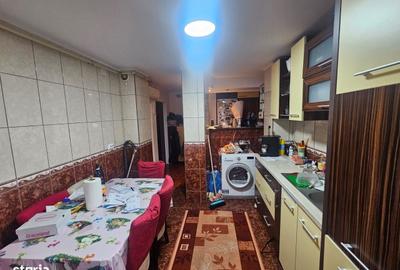 Apartament cu 3 camere decomandat în Central - 3