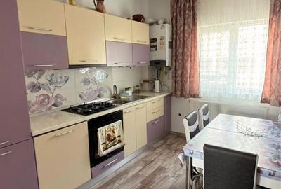Apartament cu 3 camere în Burdujeni - 1