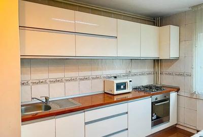 Apartament de 2 camere decomandat, mobilat, aproape de metrou - 4