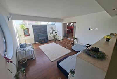Casă cu 4 camere cu Teren 987 Mp în Central - 2