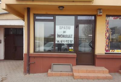 Spațiu comercial, de 24 mp, în Central - 3
