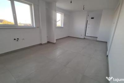 Apartament cu 4 camere decomandat în Micălaca - 12