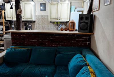 Casă cu 4 camere în Central - 3