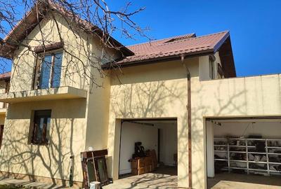 Casă individuală cu 5 camere cu Canalizare în Central - 3