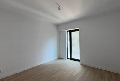 Apartament cu 3 camere semidecomandat în Panduri - 4