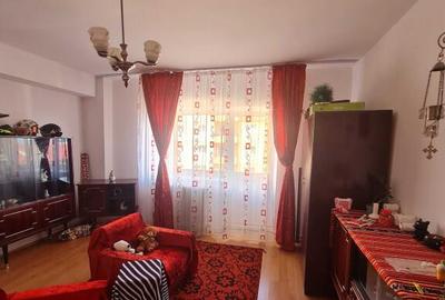 Apartament 3 camere etaj intermediar Racadau Apartament 3 camere etaj intermediar Racadau - 1