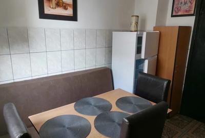 Apartament cu 3 camere decomandat, mobilat în Alexandru cel Bun - 4