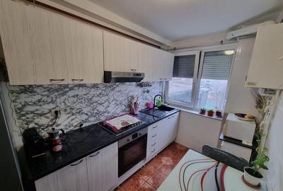 Central-apartament 2 camere cu gaze - 2