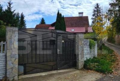Casa deosebita, 3000 mp teren, 6 camere zona linistita - Bar - 1