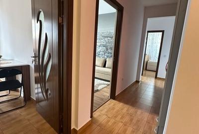 Apartament cu 3 camere decomandat în Turnișor - 3