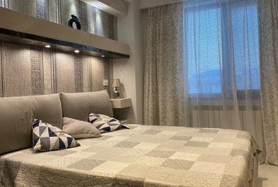 Apartament spatios de vanzare 3 camere Palazu Mare - 5