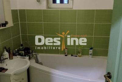 Apartament cu 4 camere decomandat în Alexandru cel Bun - 1