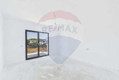 Vila cu 4 camere de vanzare- Darza -Crevedia - 8