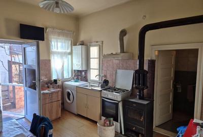 Casă cu 3 camere în Viișoara - 1