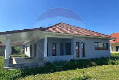 Casă cu 4 camere cu Teren 718 Mp în Lăpuș - 3