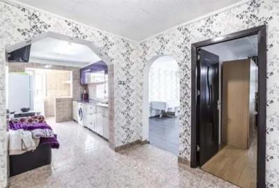 Vanzare apartament 4 camere Tei - 6