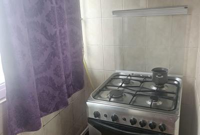 Apartament cu 3 camere semidecomandat în Central - 4