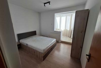 Apartament cu 4 camere decomandat în 13 Septembrie - 1