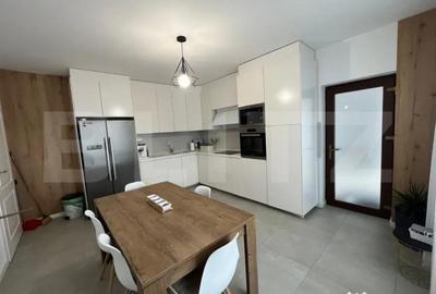 Casă cu 5 camere cu Teren 692 Mp în Central - 17