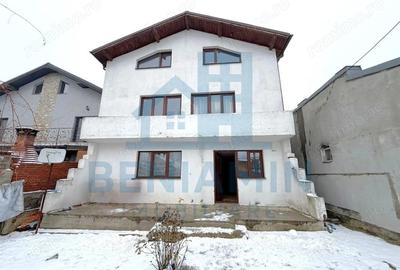 Casă cu Teren 195 Mp în Lascăr Catargiu - 2