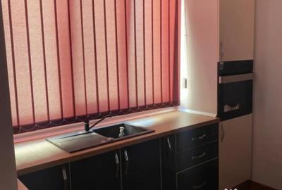 Apartament cu 2 camere semidecomandat, mobilat în 1 Mai - 5