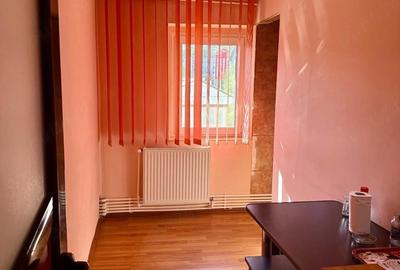 Garsonieră nedecomandată în Central - 1