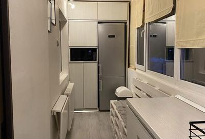 Apartament cu 2 camere decomandat în Trivale - 2