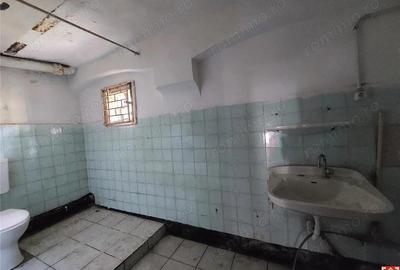 Casă cu 3 camere cu Teren 167 Mp în Central - 19