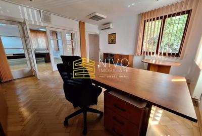 Spațiu comercial, de 110 mp, în Central - 15