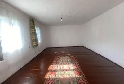 Casă cu 4 camere în Pătrăuți - 5
