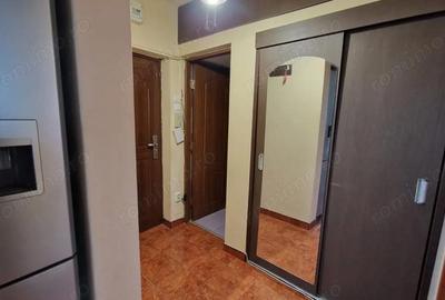 Apartament cu 2 camere decomandat în Piața Centrală - 2