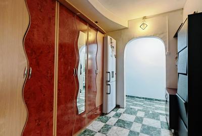 Dristor  | metrou la scara blocului | Apartament mobilat in bloc anvelopat - 8