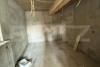 Casă cu 4 camere cu Teren 250 Mp în Central - 6