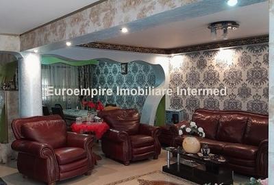 Vilă de vânzare cu 5 camere, regim de înălțime P+1 zona - 2