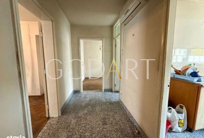 Apartament cu 4 camere în Ultracentral