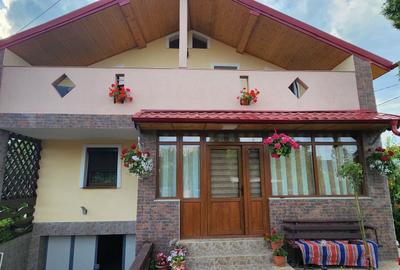 Casă cu 4 camere în Central - 6