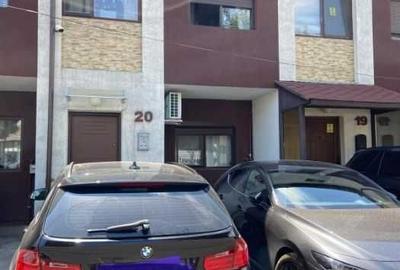 Casă cu 4 camere cu Teren 15 Mp în Central - 2