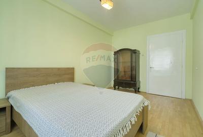 Apartament cu 3 camere semidecomandat, mobilat în Cetatea - 15