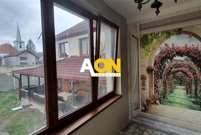 Casă individuală cu 6 camere cu Teren 700 Mp în Central - 2